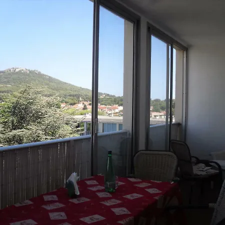 St. Helene Apartment
